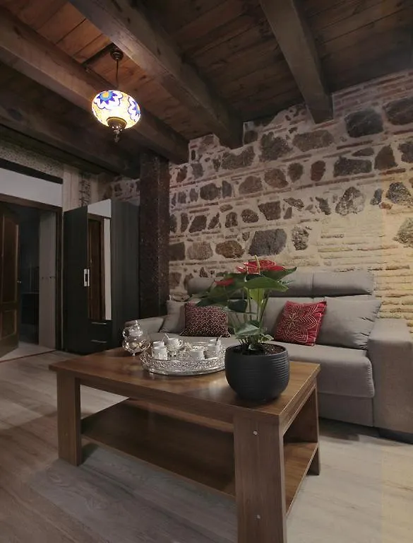 Apartamentos Alcantara Toledo Apartment
