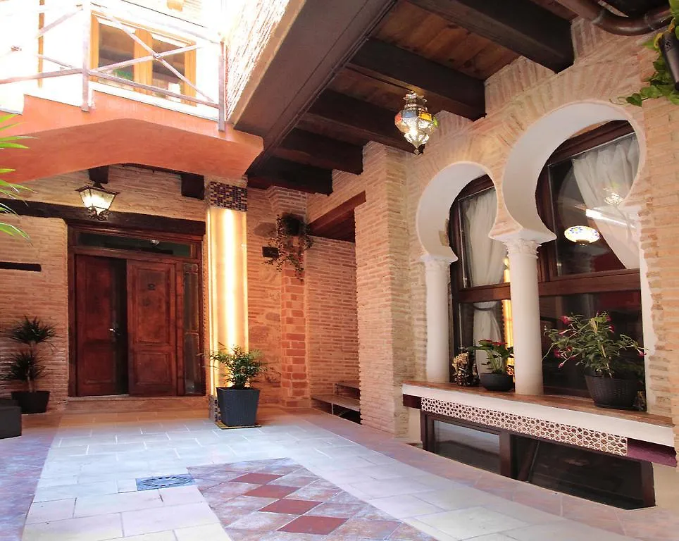 Apartamentos Alcantara Toledo Apartment